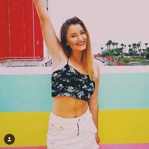 Floral cropped tank